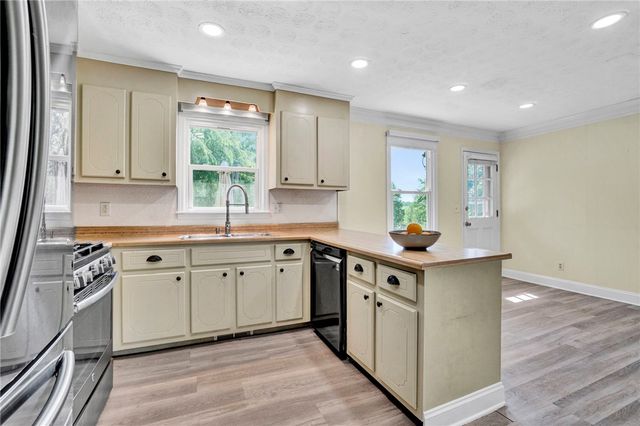 209 Hickory Drive, Easley, SC 29642