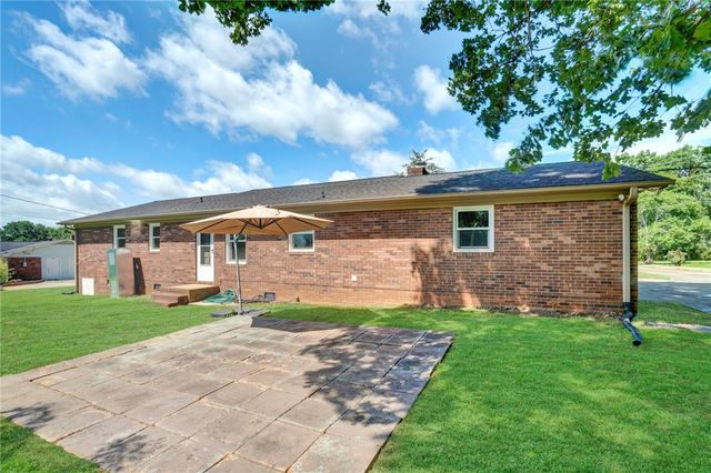 209 Hickory Drive, Easley, SC 29642