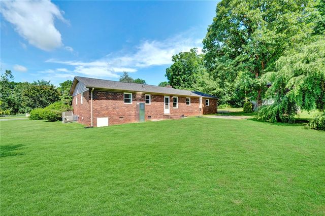 209 Hickory Drive, Easley, SC 29642