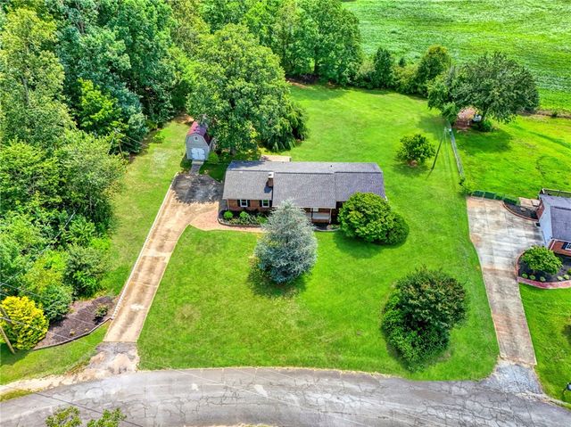 209 Hickory Drive, Easley, SC 29642