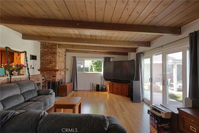 16837 Itasca, Northridge, CA 91343