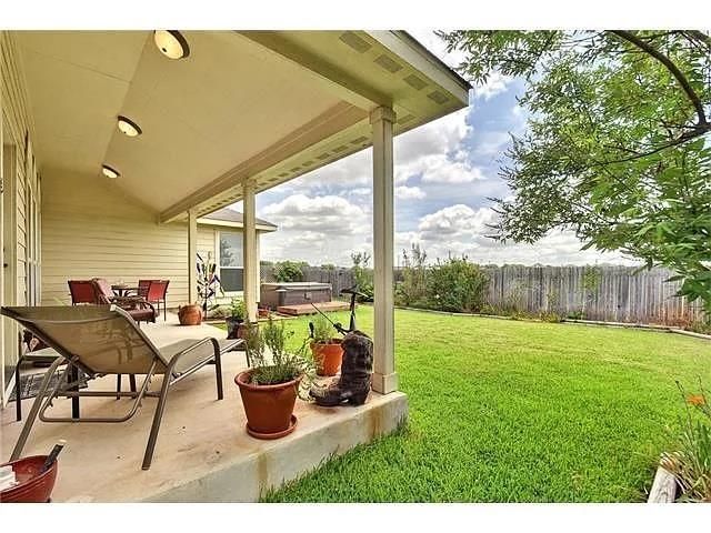 1008 Blackman CT, Hutto, TX 78634
