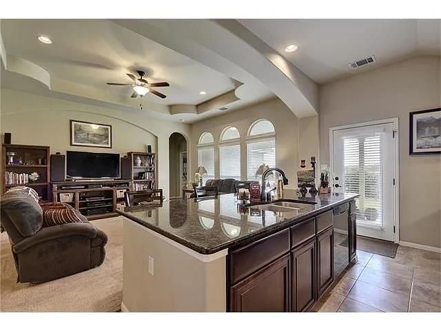 1008 Blackman CT, Hutto, TX 78634