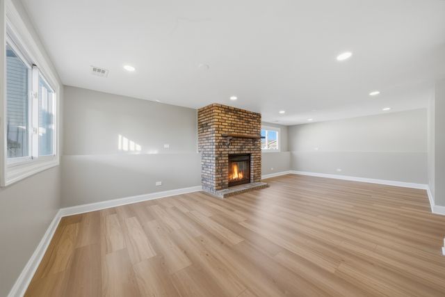 20020 S Sycamore Drive, Frankfort, IL 60423