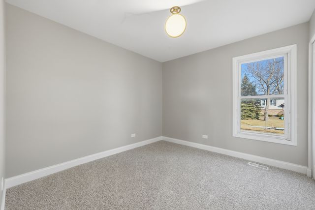 20020 S Sycamore Drive, Frankfort, IL 60423