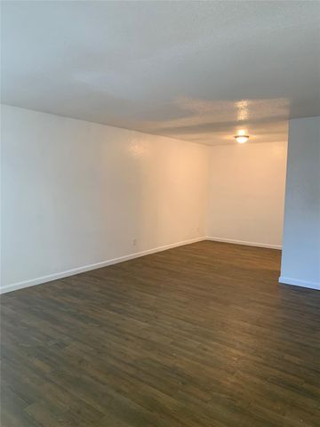 6200 W Tidwell Road 2701, Houston, TX 77092