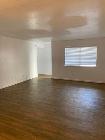 6200 W Tidwell Road 2701, Houston, TX 77092