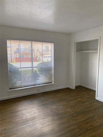 6200 W Tidwell Road 2701, Houston, TX 77092