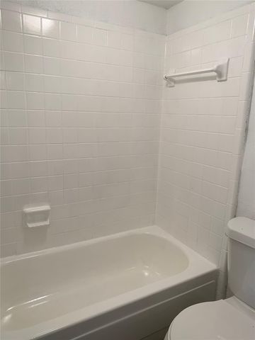 6200 W Tidwell Road 2701, Houston, TX 77092