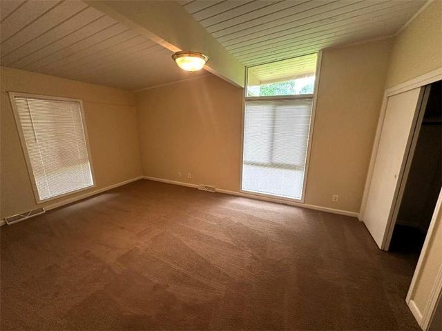158 Nike Drive, Calhoun, GA 30701