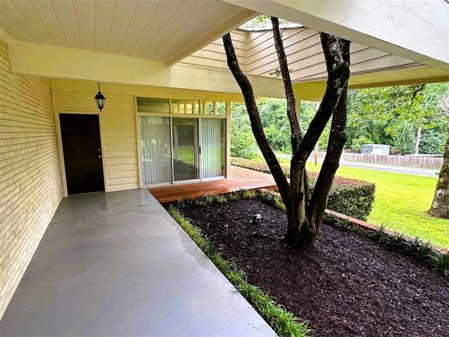 158 Nike Drive, Calhoun, GA 30701
