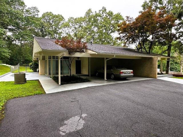 158 Nike Drive, Calhoun, GA 30701