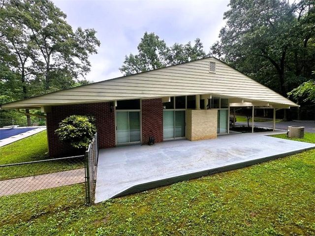 158 Nike Drive, Calhoun, GA 30701