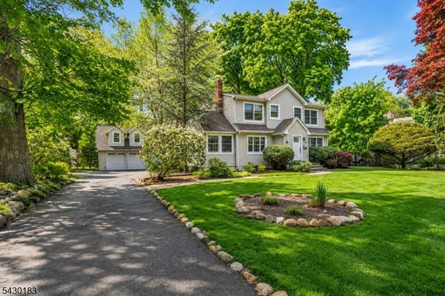 63 Park Ave, Wyckoff Twp., NJ 07481