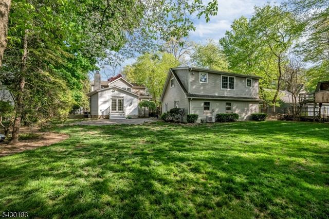 63 Park Ave, Wyckoff Twp., NJ 07481