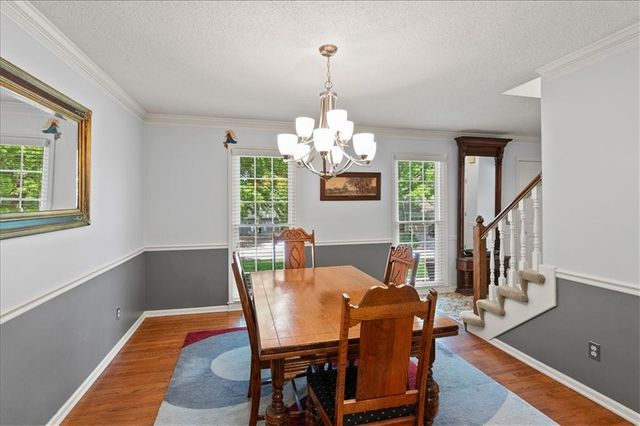8315 Richards Road, Lenexa, KS 66215