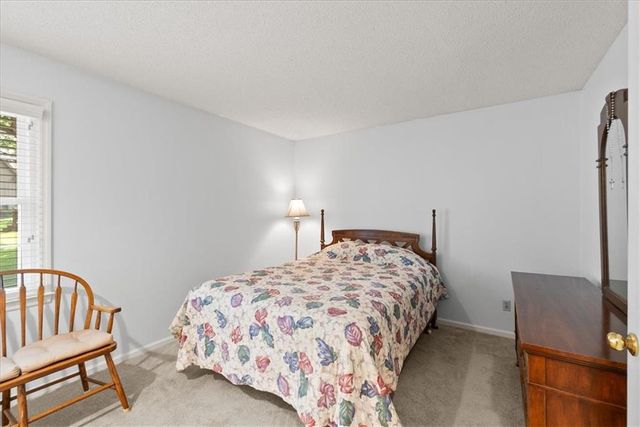 8315 Richards Road, Lenexa, KS 66215