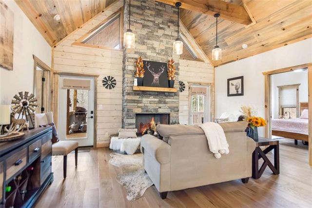 227 Fir Lane, Ellijay, GA 30540