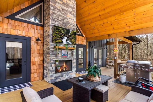 227 Fir Lane, Ellijay, GA 30540