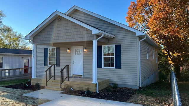 1710 Wallace AVE, Roanoke, VA 24012