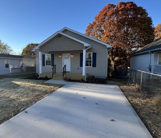 1710 Wallace AVE, Roanoke, VA 24012