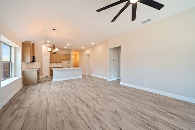 612 Kyle Drive, Tioga, TX 76271