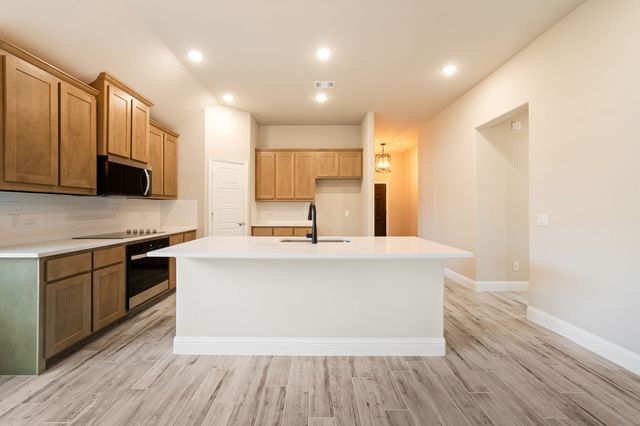 612 Kyle Drive, Tioga, TX 76271