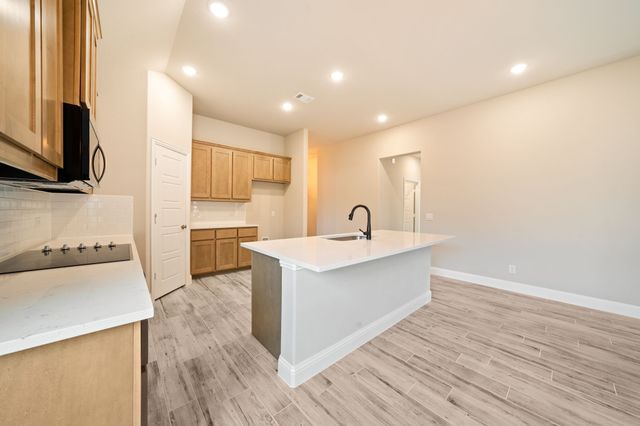 612 Kyle Drive, Tioga, TX 76271