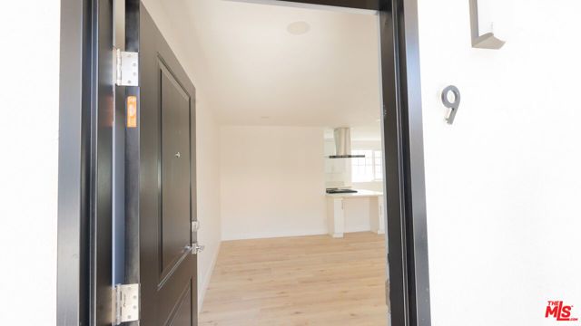 835 S Sherbourne Drive 9, Los Angeles, CA 90035