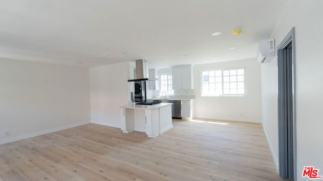 835 S Sherbourne Drive 9, Los Angeles, CA 90035
