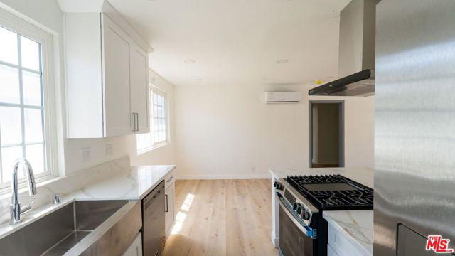 835 S Sherbourne Drive 9, Los Angeles, CA 90035