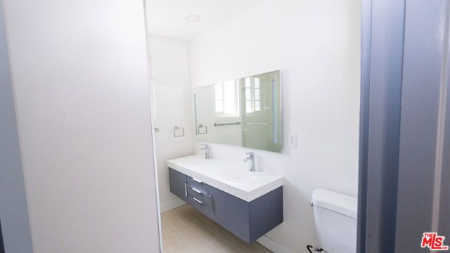 835 S Sherbourne Drive 9, Los Angeles, CA 90035