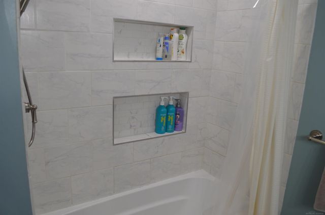 30747 Sutherland Street, Warren, MI 48088