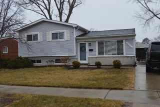 30747 Sutherland Street, Warren, MI 48088