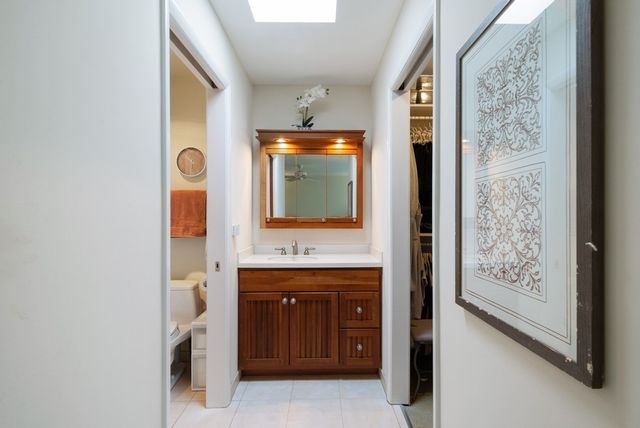 753 W Dickens Avenue, Chicago, IL 60614