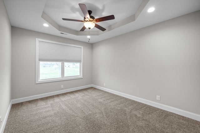 1592 Charles Bell Rd, Clarksville, TN 37040