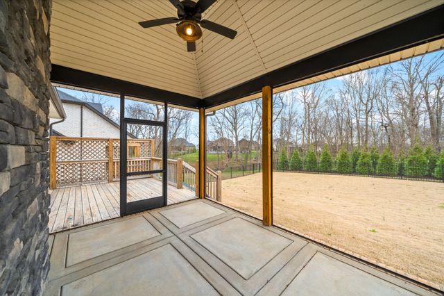 1592 Charles Bell Rd, Clarksville, TN 37040