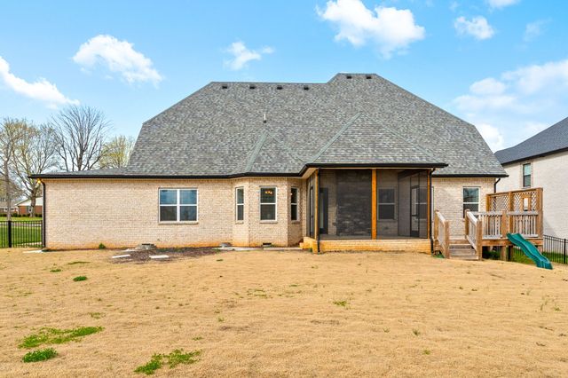 1592 Charles Bell Rd, Clarksville, TN 37040