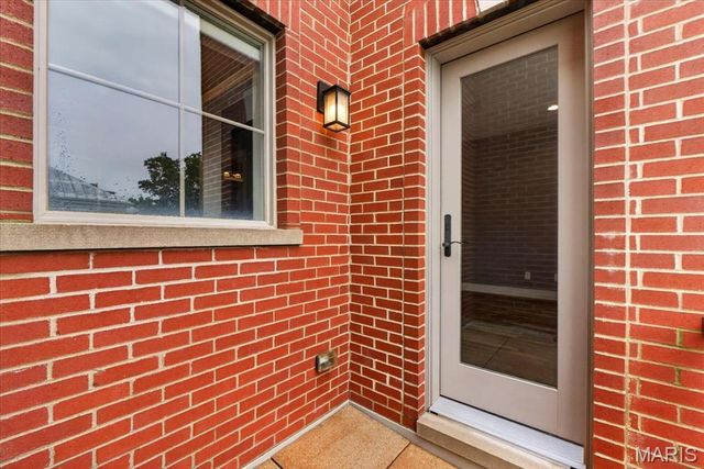 107 E Main Street, Washington, MO 63090