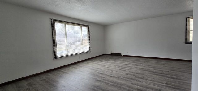 7930 W CONGRESS STREET, Milwaukee, WI 53218