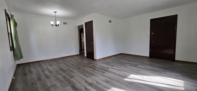 7930 W CONGRESS STREET, Milwaukee, WI 53218