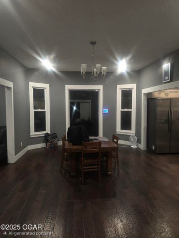 511 S Jackson Avenue, Joplin, MO 64801