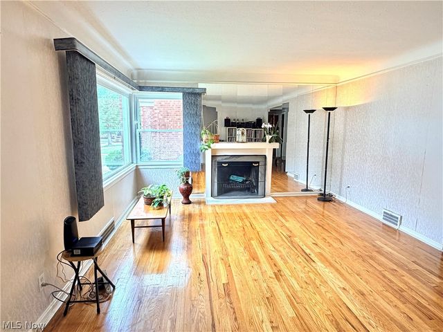 3975 Warrendale Road, South Euclid, OH 44118