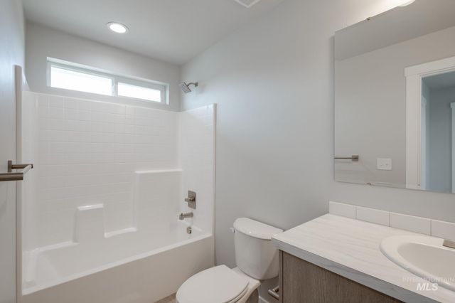 929 N Mirror Creek Way, Meridian, ID 83642