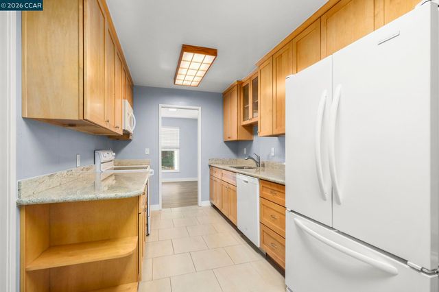 651 Moraga Rd 13, Moraga, CA 94556