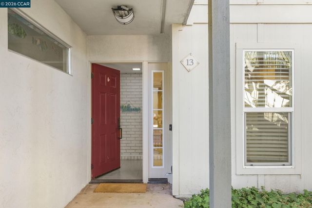 651 Moraga Rd 13, Moraga, CA 94556