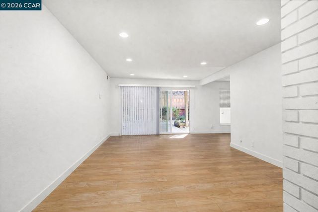 651 Moraga Rd 13, Moraga, CA 94556
