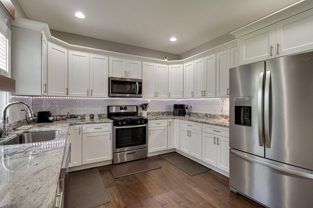 9443 Harris Street, Soddy Daisy, TN 37379