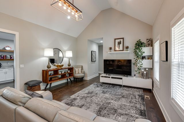 9443 Harris Street, Soddy Daisy, TN 37379