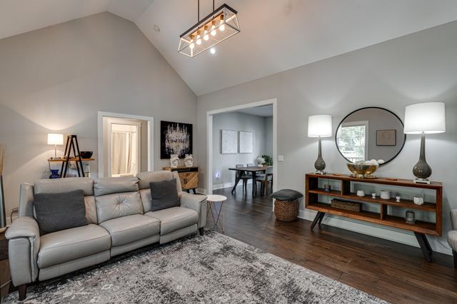 9443 Harris Street, Soddy Daisy, TN 37379